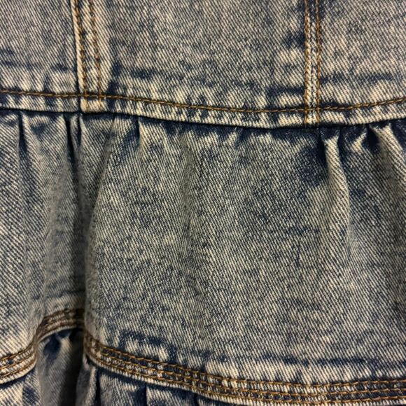 Forever 21 Women's Blue Acid Wash - Picture 3 of 4